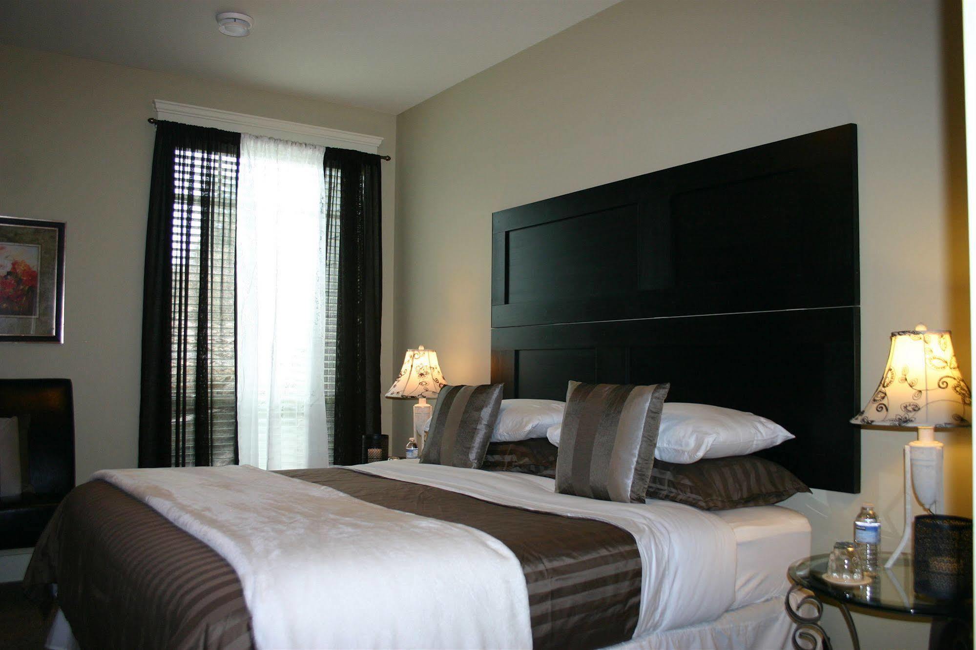 The Guest Suite On The Fairways Kelowna Exterior photo